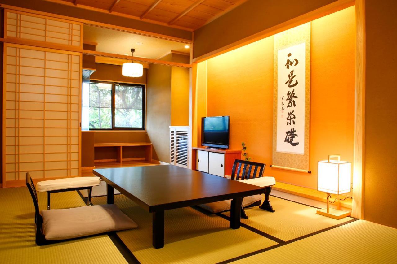 Kyoto Arashiyama Onsen Ryokan Togetsutei Exterior photo